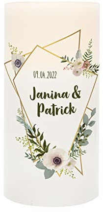 Herz & Heim® LED Echtwachs Hochzeitskerze mit Beschriftung der Namens und Datum Blumenrahmen