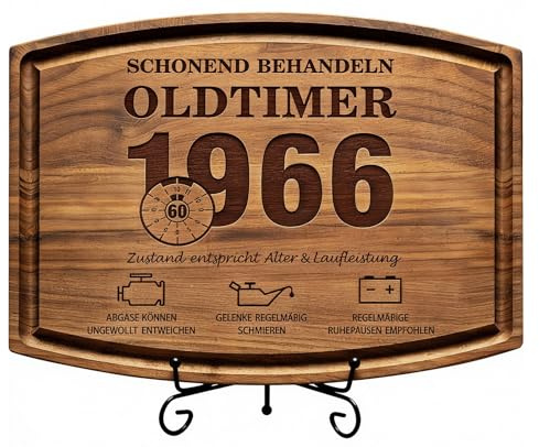 Giftota Originelle Geschenke 60. Geburtstag Mann - Schneidebrett aus Walnussholz mit Ständer - Praktisches Geburtstagsgeschenk für Papa Opa Ehemann Freund - Schonend Behandeln 1966 Oldtimer