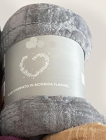 Corredocasa Plaid in Morbido e Caldo Pile Qualità Coral Raffinato Disponibile in Tinta Unita- Coperta Perfetta per Salone Divano Letto e Viaggio Morbida e Soffice Misura 160X210 (Grigio)