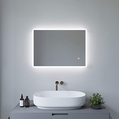 AQUABATOS Badspiegel mit Beleuchtung Gäste WC 50x70 cm klein Badezimmerspiegel indirekter Licht Spiegel LED energiesparend Wandspiegel kaltweiß 6400K Dimmbar für Wandschalter