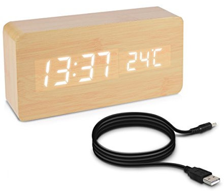 kwmobile Wecker Uhr in Holzoptik digital - Digitalwecker Anzeige von Uhrzeit Temperatur Datum - Alarm Clock mit USB Kabel in Birke mit weißen LEDs