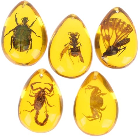 OKUMEYR 5 Stück Teiliges Bernstein Anhänger mit Echten Insekten DIY Kunstharz Schmuckanhänger für Halsketten Armbänder Schlüsselanhänger Einzigartiges Design Hochwertiges Epoxidharz