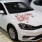 INDIGOS UG - Auto Aufkleber - Blumenranke Autoaufkleber + 3 Schmetterlinge 77cm x 50cm dunkelrot - Heckscheibenaufkleber - Autoaufkleber lustig - Tuning - Spoiler - Sticker Wohnmobil
