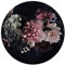 Runde Tapete selbstklebend - Blumen mit Nebel auf Schwarz 75x75cm