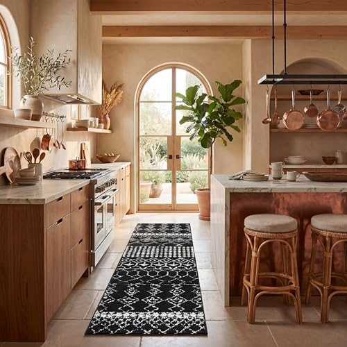 SAFAVIEH Boho Teppich für Wohnzimmer, Esszimmer, Schlafzimmer - Tulum Collection, Kurzer Flor, Schwarz und Elfenbein, 61 X 244 cm