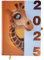 2025 ADINA Motiv-Wochenkalender Giraffe A5 1 W= 2S Eckperforation Leseband Stiftehalterung