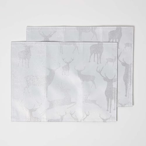 HOMESCAPES 2er-Set Weihnachts-Tischsets Hirsch-Motiv Silber 30x40 cm, weihnachtliche Platzdeckchen, Glitzer-Tischsets Silber-metallic