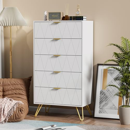UEV Cassettiera a 5 Cassetti, Comò con Modello di linee di superficie in Legno Ingegnerizzato, con Maniglie e Gambe Dorate, per Soggiorno, Camera da Letto, Corridoio, 60 x 34 x 110 cm, Bianco