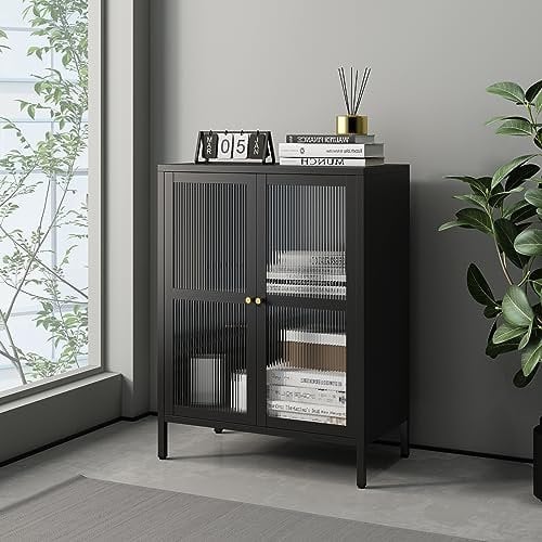 [en.casa] Kommode Säkylä Sideboard Schrank Mehrzweckschrank mit Glastüren geriffelt 84 x 64 x 35 cm Vitrinenschrank Wohnzimmer Metallschrank Schwarz