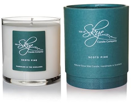 Isle of Skye Candle Company Duftkerze Scots Pine | Natürliche Sojawachskerze | Handgefertigt in Schottland | Premium Duftkerze | Elegante Schottenkaroverpackung | 45 Stunden Brenndauer