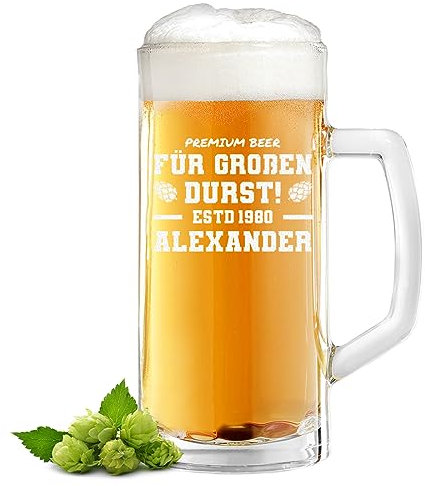 Bierkrug personalisiert mit Gravur - Bierseidel Geschenk für Väter - Glaskrug zum Geburtstag und Jubiläum - 0,5 Liter Volumen - mit Füllstrich - die Geschenkidee für Männer, Papa und Opa