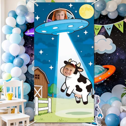 WADORN Alien Tür Veranda Banner, 90x180cm Fliegende Untertasse Raumschiff Kuh Hintergrund Dekoration UFO Raumschiff Party Fotografie Hintergrund Hängendes Banner Für Alien Party Zubehör