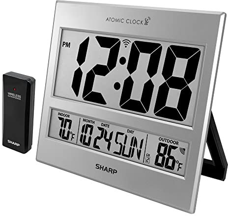 Sharp Atomuhr – Atomgenauigkeit – nie Einstellung nötig. Silberner Tech-Stil – Jumbo-7,6 cm leicht ablesbare Zahlen – Innen- und Außentemperaturanzeige mit kabellosem Außensensor – einfache