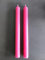 meytrade Stabkerze 2er Set pink rosa fuchsia Tafelkerzen Trendkerzen durchgefärbt Sommerdeko lange Brenndauer ca. 9 Stunden