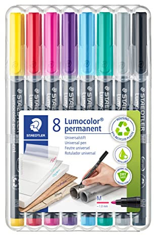STAEDTLER permanenter Universalstift Lumocolor, wisch- und wasserfest, sekundenschnell trocken, nachfüllbar, Linienbreite 1 mm, 8 Marker in brillanten Farben in stabiler STAEDTLER-Box, 317 WP8-2