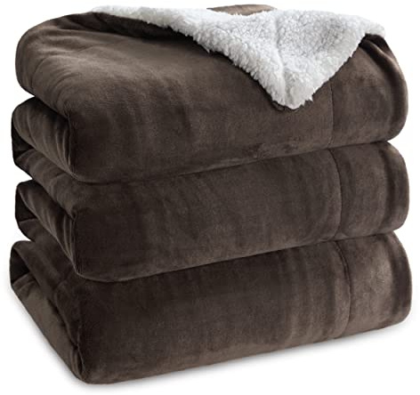 Bedsure Sherpa Fleece Throw Blanket - Thick, Large, Brown, King, 230x270cm | Sherpa Blanket, Fluffy, Super Soft, Cosy, Fleece Sofa Throw, Thick and Warm, Family and Pets, Home Decor