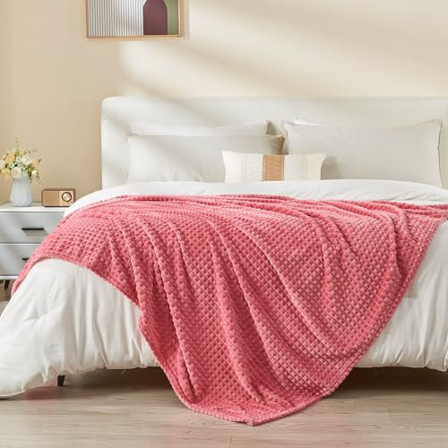 EMME Kuscheldecke Flauschige - 3D-Touch-Erlebnis 150x200cm Fleecedecke, Weiche Warme Wolldecke Überwurfdecke, Couchdecke, Decke für Sofa, Tagesdecke, Wohndecke, Korallrot