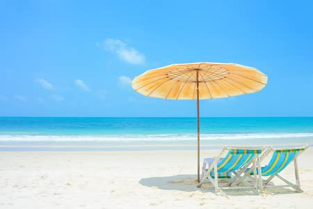 adrium Holz-Bild 80 x 50 cm: Blaues Meer und weißer Sandstrand mit Strandstühlen und Parasol auf Samed Island, Thailand - Urlaubs- und Berufungskonzepte(40273651)
