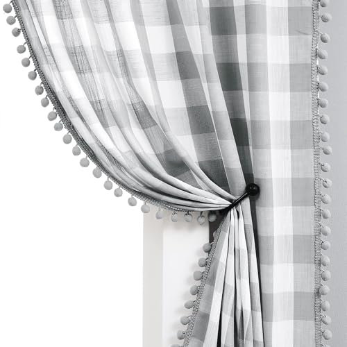 Vorhänge mit Bommeln, grau-weißes Karomuster, für Kinderzimmer, 137 cm, Bauernhaus, Bleistiftfalten, Büffelkariert, lichtfilternd, halbtransparent, 101.6 cm, 2 Stück