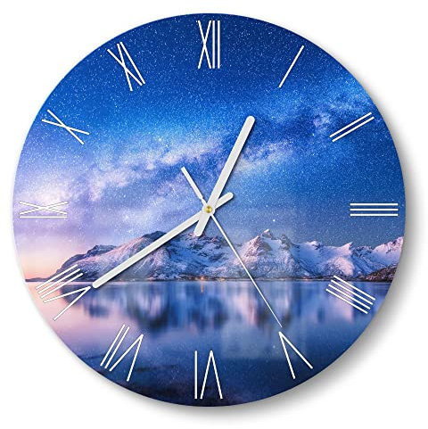 DEQORI Glasuhr | rund Ø 30 cm | Motiv Galaxis über Fjord | ausgefallene leise Design Uhr aus Glas | Wanduhr für Wohnzimmer & Küche | Moderne Hingucker Uhr für die Wand