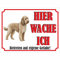 INDIGOS UG - Goldendoodle - Schild bedruckt - Hier wache ich - Aluverbundplatte weiß - ab 20x15 cm - Spruch - Deko Geschenkidee für Ihren Hund - Zaun - Türschild