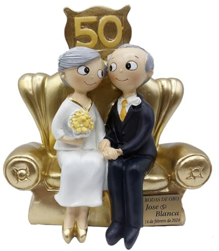 Figura de Pastel Pop&Fun Bodas de Oro (50 aniversario) PERSONALIZADA CON PLACA con el nombre y la fecha, medida aproximada:16x16,5 cm, poliresina pintada a mano en color dorado