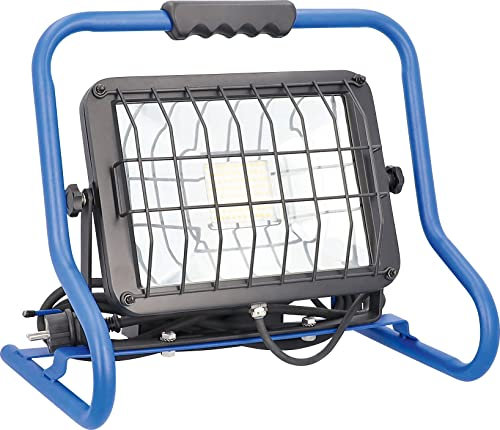 as - Schwabe SLIMLINE LED Baustrahler 80 W 6800 Lumen - inkl. 2 Schutzkontaktsteckdosen - Mobiler Scheinwerfer mit Standfuß - 3m Kabel - Arbeitsleuchte mit Schutzgitter - extrem robust - IP44, 46428