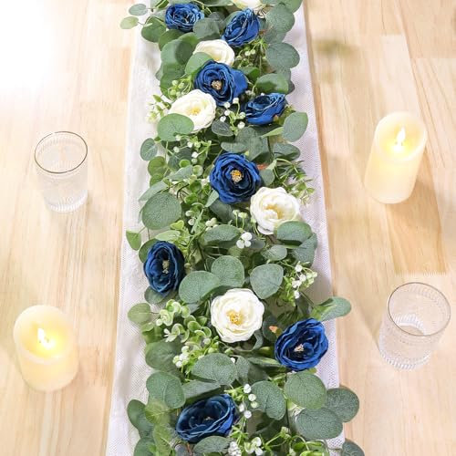 UXORSN Ghirlanda di fiori di eucalipto artificiale con rose bianche e blu, piante finte in seta, ghirlanda floreale in seta sintetica, gipsofila edera, rampicanti per matrimoni, casa, Natale, feste,