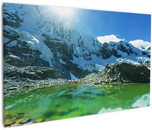 Wallario Leinwandbild Grüner See in den Anden mit Spiegelung im Wasser - Wandbild 60 x 90 cm: Kunstdruck | Brillante lichtechte Farben | hochauflösend | verzugsfrei