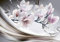 decomonkey Fototapete selbstklebend Blumen Abstrakt 441x315 cm XL Selbstklebende Tapeten Wand Fototapeten Tapete Wandtapete klebend Klebefolie Magnolie Orchidee 3d Effekt grau rosa Holz braun