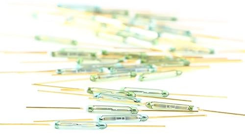 Hailege 20pcs MKA14103 2 * 14mm Reed Switch Normal Open 2x14mm Magnetschalter Normally Open Magnetischer Induktionsschalter Glasdichtung mit vergoldetem Stift