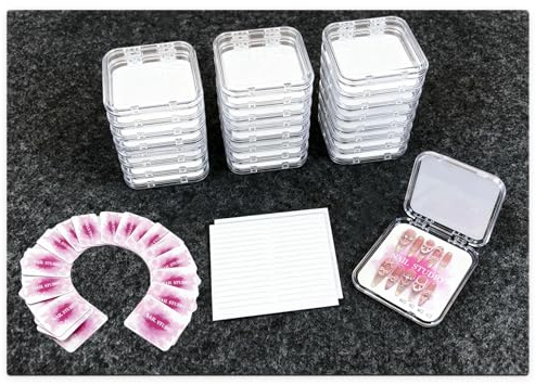 fafzms Lot de 20 Boîtes de Rangement Transparentes pour Ongles + 60 Rubans Adhésifs Double Face | Kit Complet de Présentation pour Faux Ongles, Tips et Nail Art (8.5x8.5 cm)