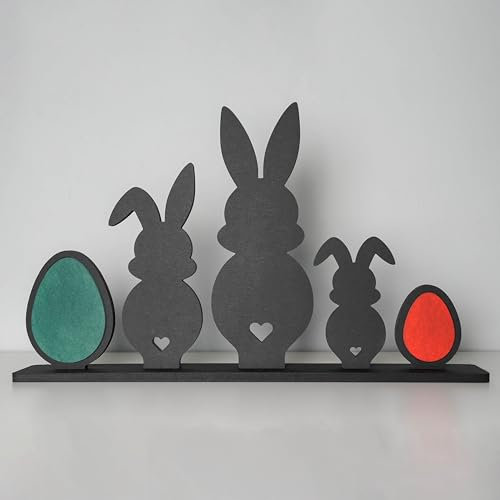 ebenkunst | Hasenfamilie mit farbigen Einsätzen Aufsteller | 54,3 x 32 cm | Osterdeko aus schwarzem Holz | Dekorativer Hasen Aufsteller für Tisch, Regal & Fensterbank | Frühlings- & Osterdekoration