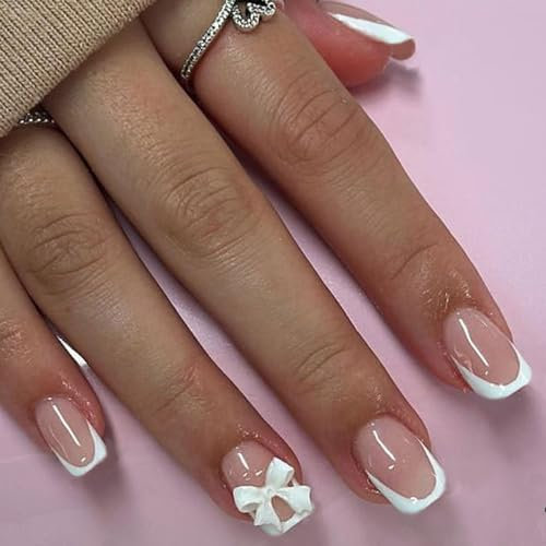 Mezrkuwr Lot de 24 faux ongles courts carrés à presser en acrylique, avec nœud mignon, pour femmes et filles