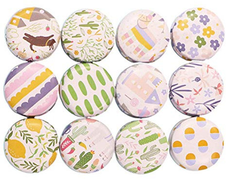 Healifty 12 stücke Mini Metall Leere dosen runde blechdose Vintage weißblech Container für Tee süßigkeiten DIY Kerze Hochzeit Weihnachten Party Favor Geschenke (niedlichen Muster)