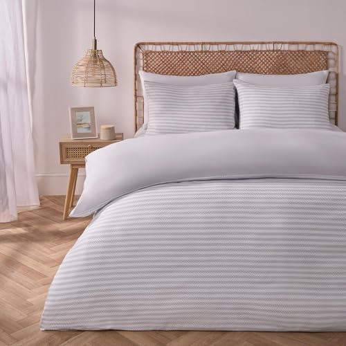 OHS King Size Duvet Cover Set Embossed Stripe, Soft Warm Comfy Fabric Modern Chic Waffle Stripe Design Microfibre King Size Duvet Set & 2 Pillowcases, Grey