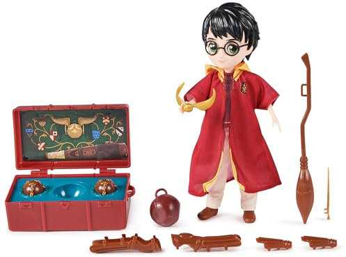 Wizarding World Harry Potter 20,3 cm Harry Potter Quidditch Puppe Geschenkset mit Robe und 9 Puppenzubehör, 11 Teile, Kinderspielzeug ab 6 Jahren