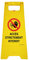 AUA SIGNALETIQUE - Chevalet de signalisation accès strictement interdit - Poids 1KG en plastique jaune