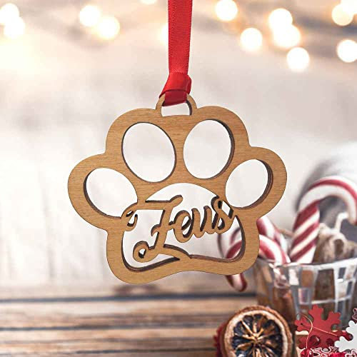 Bola de Navidad Personalizada con Nombre para Mascotas con Forma de Huella. Regalo Original para Mascotas Personalizado. Adorno árbol de Navidad. Cordel de Raso Rojo Incluido. (1)