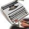 LMYYDES Vintage Schreibmaschine für eine nostalgische Flow Machine Schreibmaschine, altmodische manuelle Schreibmaschine, tragbare Flexible Tasten, klare Handschrift