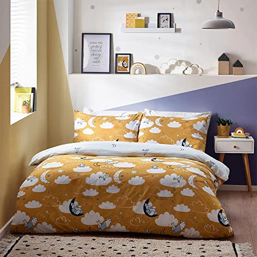 Peter Rabbit™ Sleepy Head Duvet Cover Set – Reversible Moonlit Cloud Polycotton Children’s Bedding (Ochre – Double – 200x200cm)