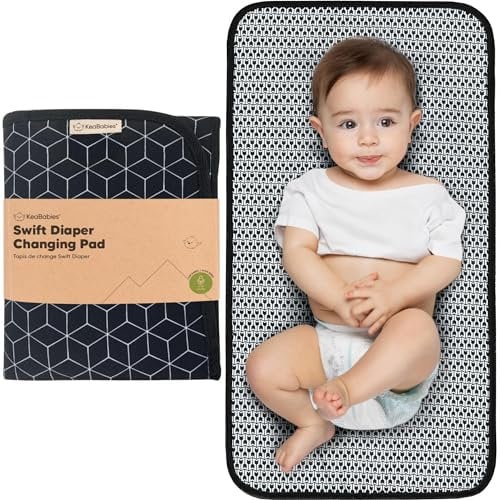 Portable Coussin À Langer - Étanche Pliable Bébé Matelas À Langer - Tapis À Langer De Voyage - Léger, Petit Léger Matelas À Langer Pour Bébé - Changeur De Bébé - Lavable En Machine (Black Geo)