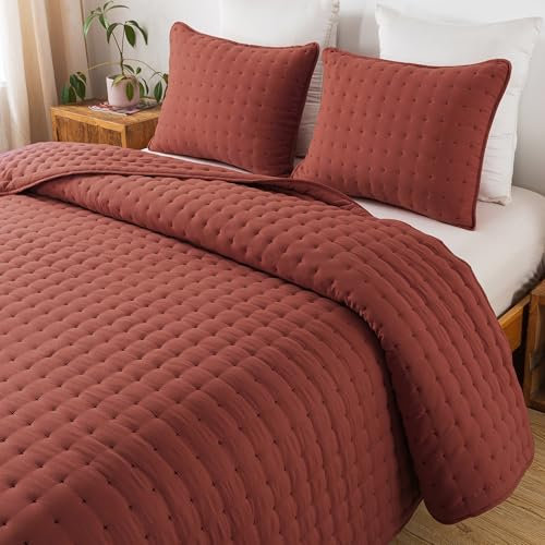 WDCOZY Burnt Orange Queen-Size-Bettwäsche-Sets mit Kissenbezügen, rot, leicht, weich, Tagesdecke, Gesteppte Decke, dünne Bettdecke, alle Jahreszeiten, Sommer, Frühling, 3-teilig, 228,6 x 228,6 cm