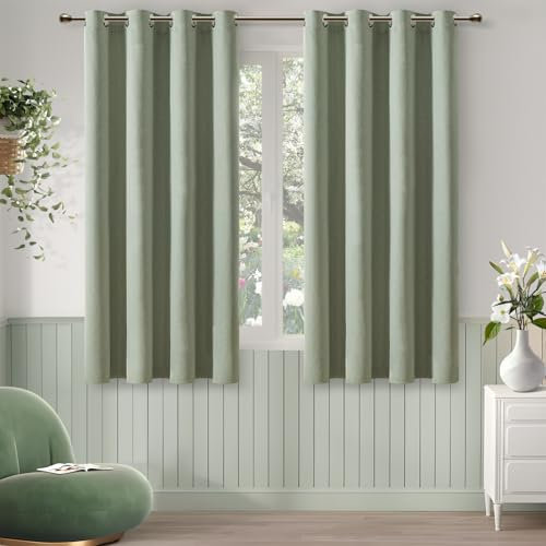 MRTREES Vorhang 100% Verdunkelung Leinenoptik Vorhänge mit Ösen Salbeigrün 2er Set, Vorhang Kurz Fenster 160 cm Lang, 132 cm Breit, Thermogardine für Schlafzimmer Wohnzimmer Blackout Curtains