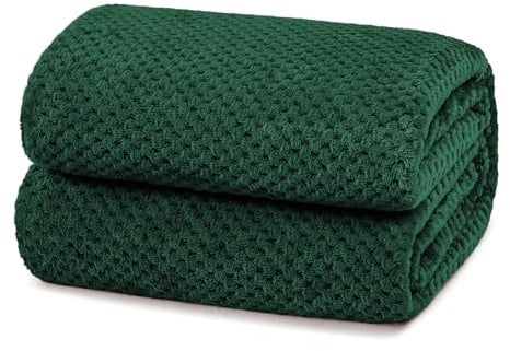 Yebeda Kuscheldecke Flauschig Decke Fleecedecke 230x270 cm, Dunkelgrün | Superweiche und Warme Sofadecke, Kuschelige Tagesdecke mit Waffelmuster, Wohndecke für Sofa, Couch und Bett