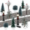 14 Stück Weihnachten Dorf Zubehör Figur Miniatur Kiefern Bäume Schnee Künstliche Weihnachtsbäume Kahle Zweige Bäume Straßenlaternen für Weihnachten DIY Handwerk Winter (Klassischer Stil)