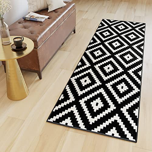 TAPISO Maroko Läufer Teppich Meterware Brücke Flur Modern Geometrisch Marokkanisch Karo Kariert Schwarz Creme Wohnzimmer ÖKOTEX 60 x 100 cm