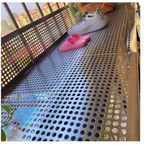 Generisch Metall-Lochblech for Balkonzäune, Lochdurchmesser 8 mm, Metallgitterblech, 0,3 mm Dicke perforierte Metallplatte, dekoratives Metallgitter(30x200cm)