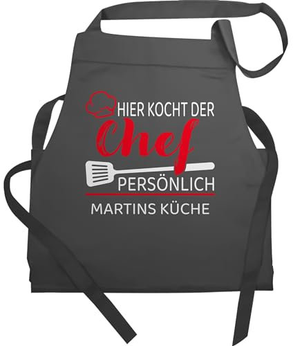 Schürze - Kochschürze Herren Männer - Hier kocht der Chef persönlich mit Name I Geschenk Kochen I Hobbykoch - 60x87 - Anthrazit - geschenke für koch küche persönliche küchenschürze