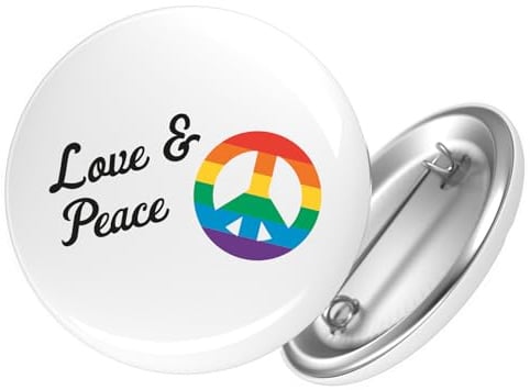 Huuraa Button Love & Peace Geschenk | Der runde 59-mm-Ansteckbutton mit Motiv und Sicherheitsnadel ist eine kleine Geschenkidee für Jacken und Rucksäcke.